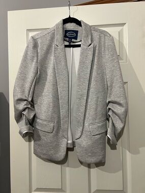 Scoop Light Gray Open-Front Blazer